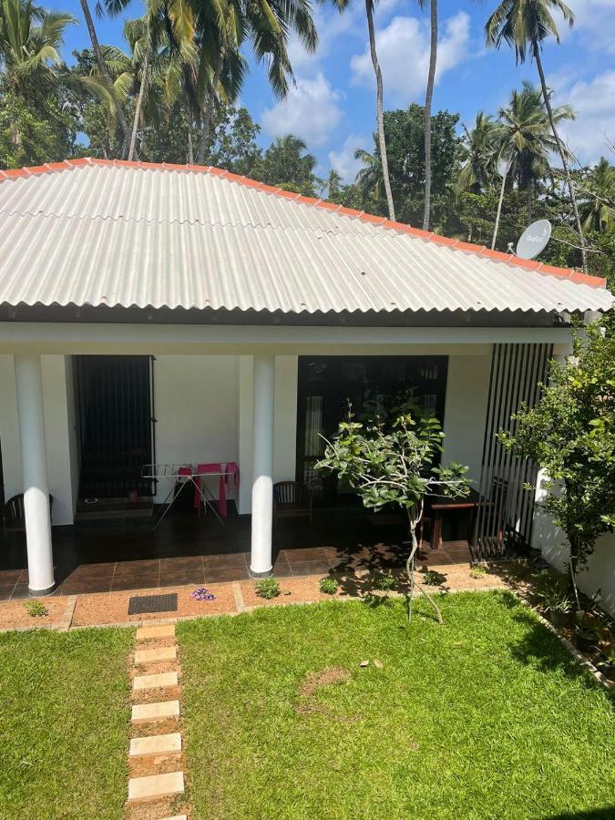 River Breeze Villa Bentota Eksteriør billede