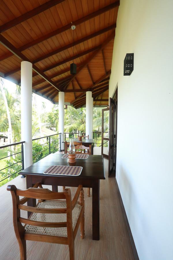 River Breeze Villa Bentota Eksteriør billede