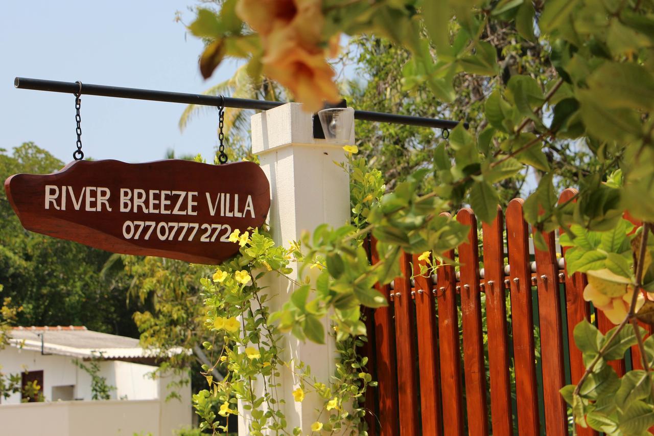 River Breeze Villa Bentota Eksteriør billede